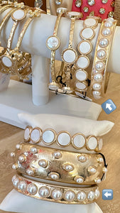 PEARL HINGE BANGLE BRACELET