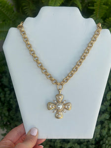 PEARL CROSS PENDANT CHAIN NECKLACE