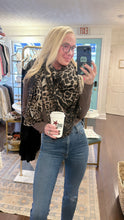 OVERSIZED LEOPARD SCARF