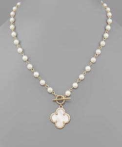 CLOVER SHELL PEARL NECKLACE